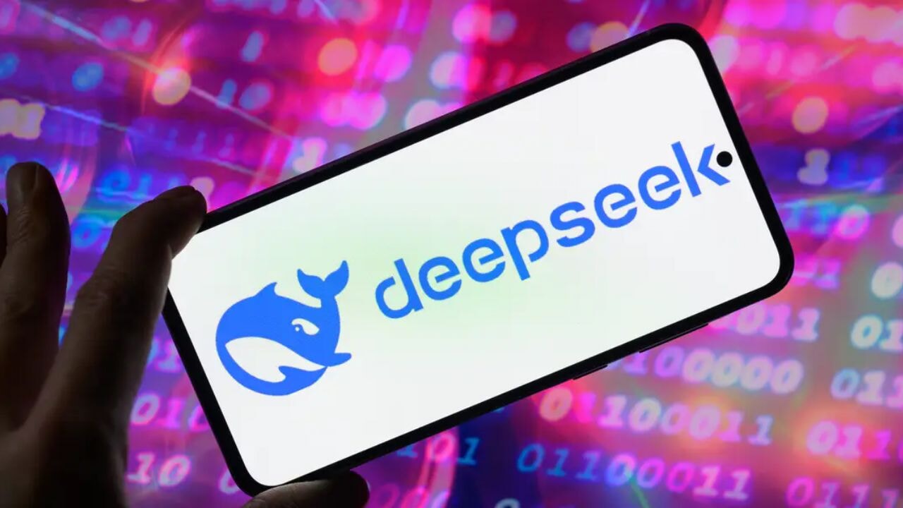 'DeepSeek'in büyük dil modeli piyasaları sarstı'