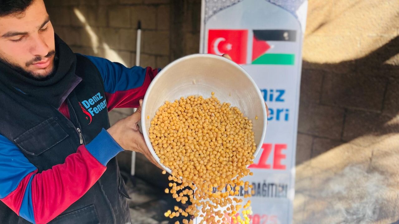 Gazzeli kardeşlerimizin sofrasına bir tabak sıcak yemek ulaştırmak için siz de destek olun