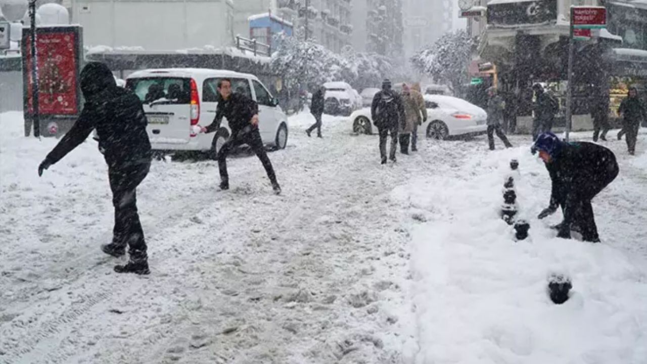 Tunceli'de okullar tatil edildi