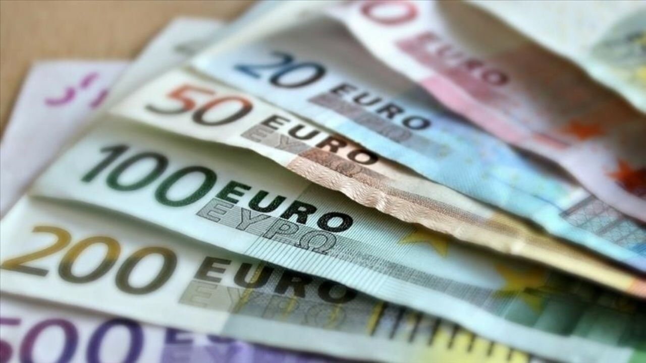 Euro rekor tazeledi