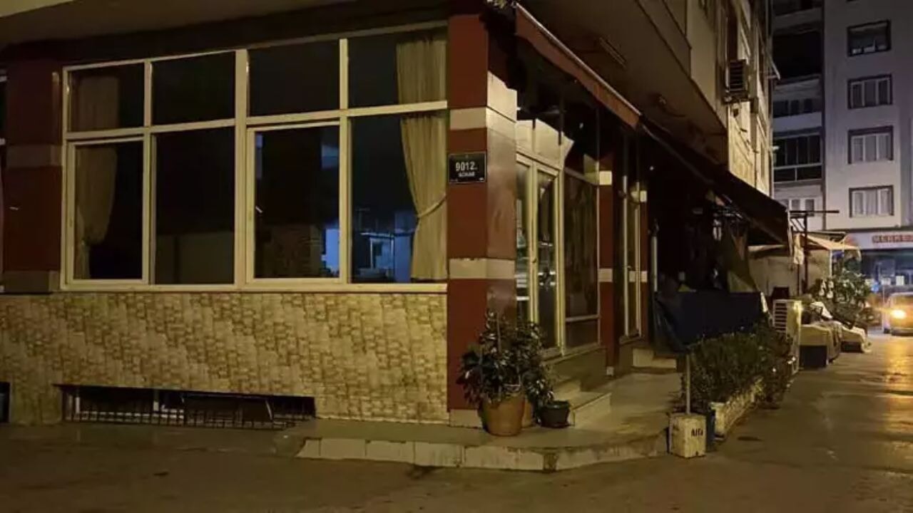 İzmir'de kahvehaneyi silahla taradılar