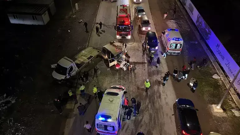 Düzce'de Zincirleme Trafik Kazası: 7 Yaralı