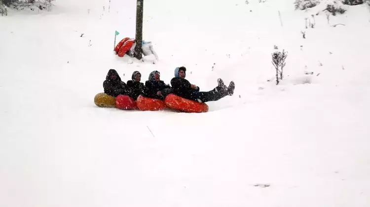 Bolu'da Kış Keyfi: Abant Gölü ve Gölcük Tabiat Parkı'nda Kar Manzaraları