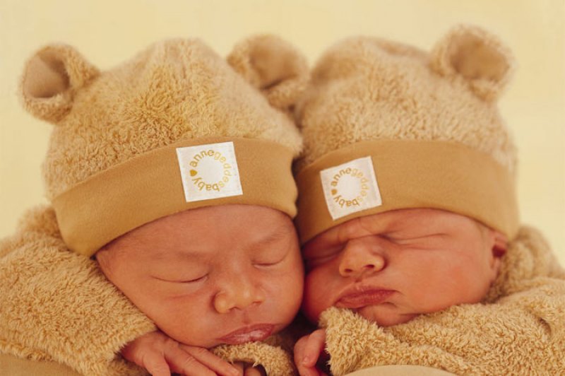 En güzel ikiz bebek fotoğrafları Timeturk Haber